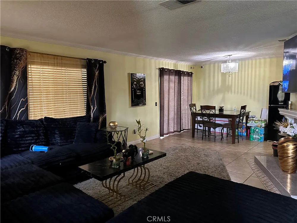 1806 Vineyard Ontario, CA 91764