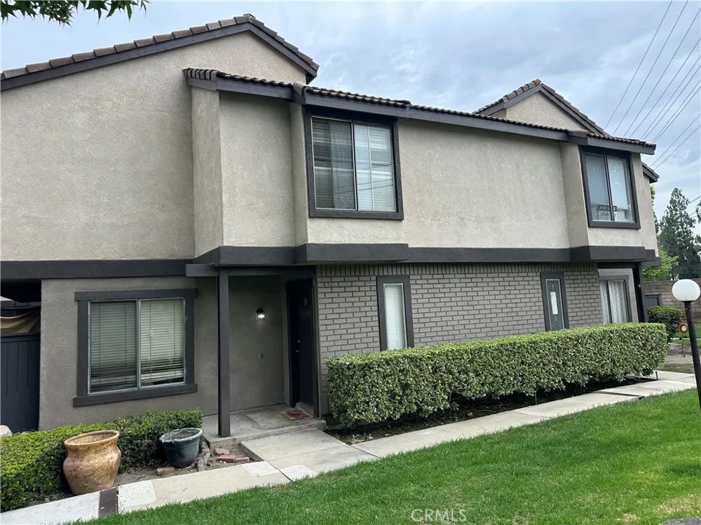 1806 Vineyard Ontario, CA 91764