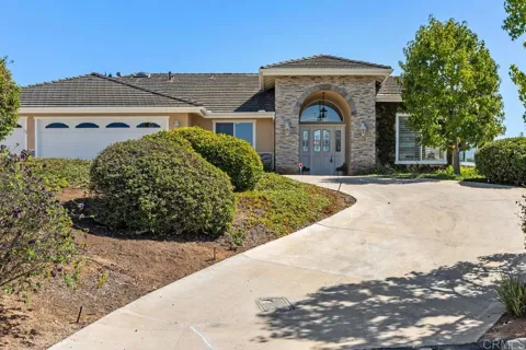 2286 Crest Hill Lane