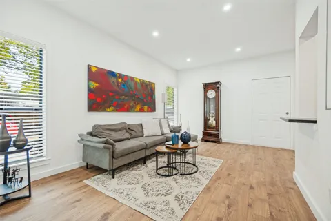 5620 Live Oak Street #106