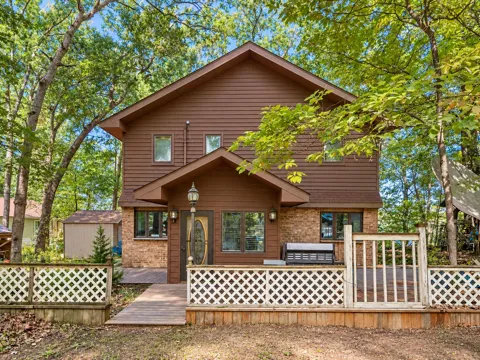 4001 Manor Lane