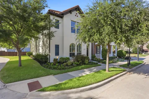 527 Sandy Lane