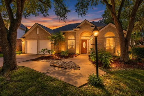 313 Arbor Circle