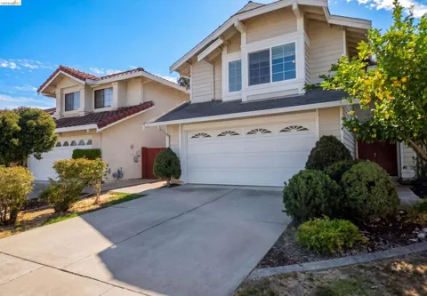 3005 Calle De La Mesa