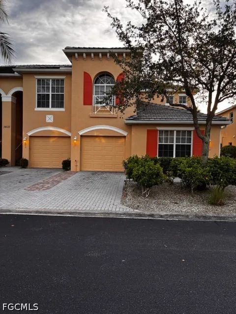 Dolce Vista Road #202