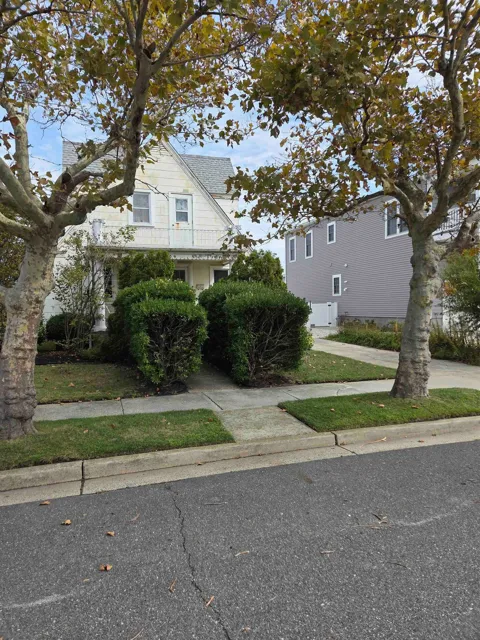 309 E 10th Avenue