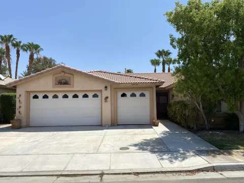 49720 Lincoln Drive