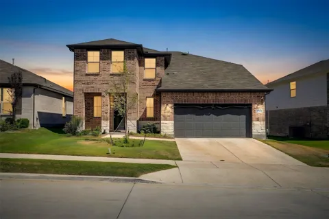 2921 Fox Trail Lane