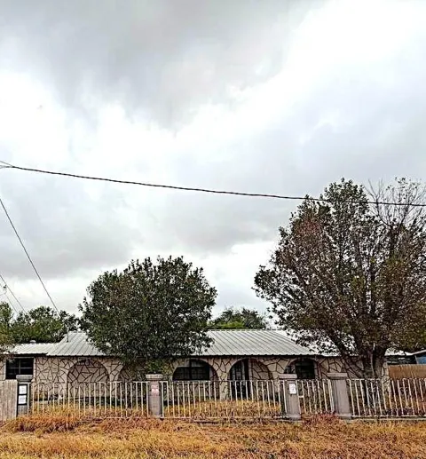 407 S Juarez Street