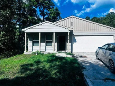 216 Apple Tree