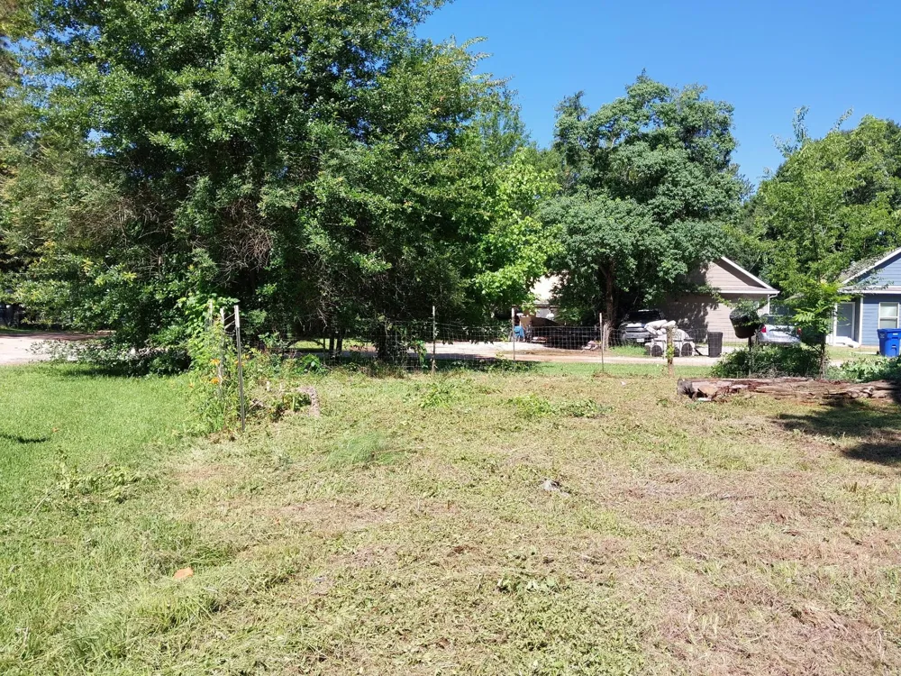 9090 Marigold Street Willis, TX 77318