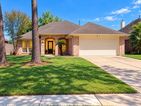 114 Crescent Bay Drive