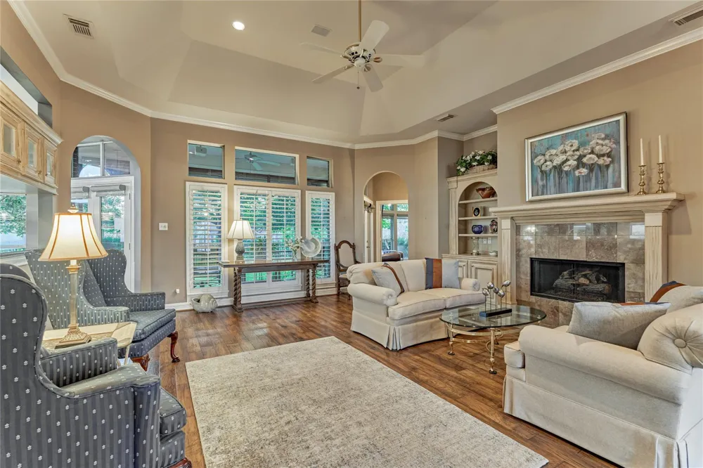43 Winterhaven Lane Montgomery, TX 77356