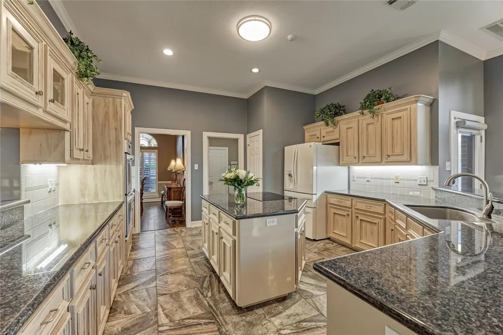 43 Winterhaven Lane Montgomery, TX 77356