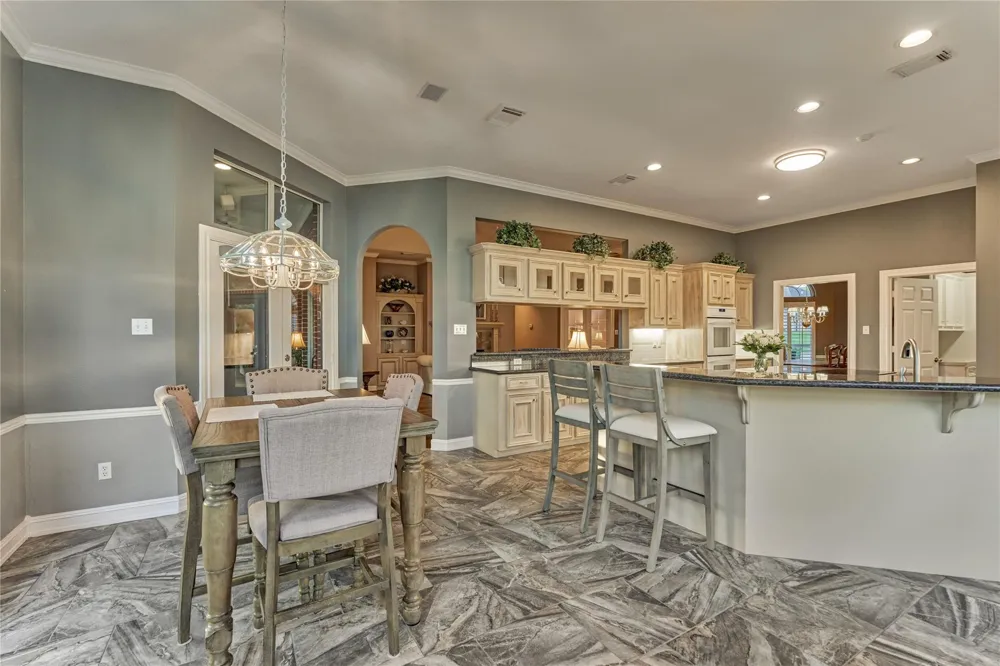 43 Winterhaven Lane Montgomery, TX 77356