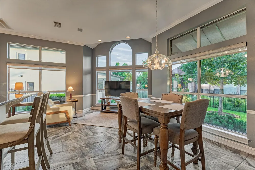 43 Winterhaven Lane Montgomery, TX 77356