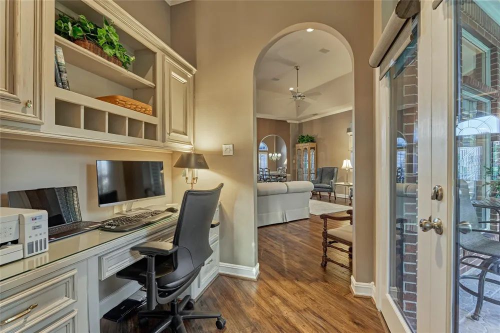 43 Winterhaven Lane Montgomery, TX 77356