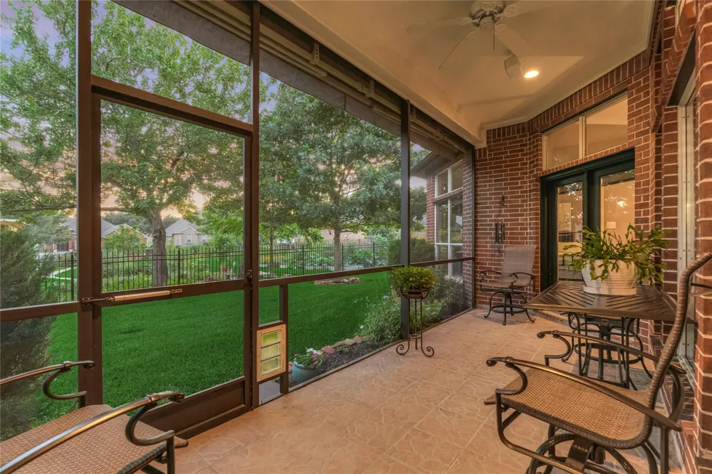 43 Winterhaven Lane Montgomery, TX 77356