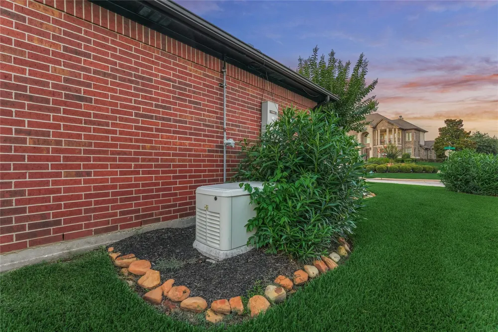 43 Winterhaven Lane Montgomery, TX 77356