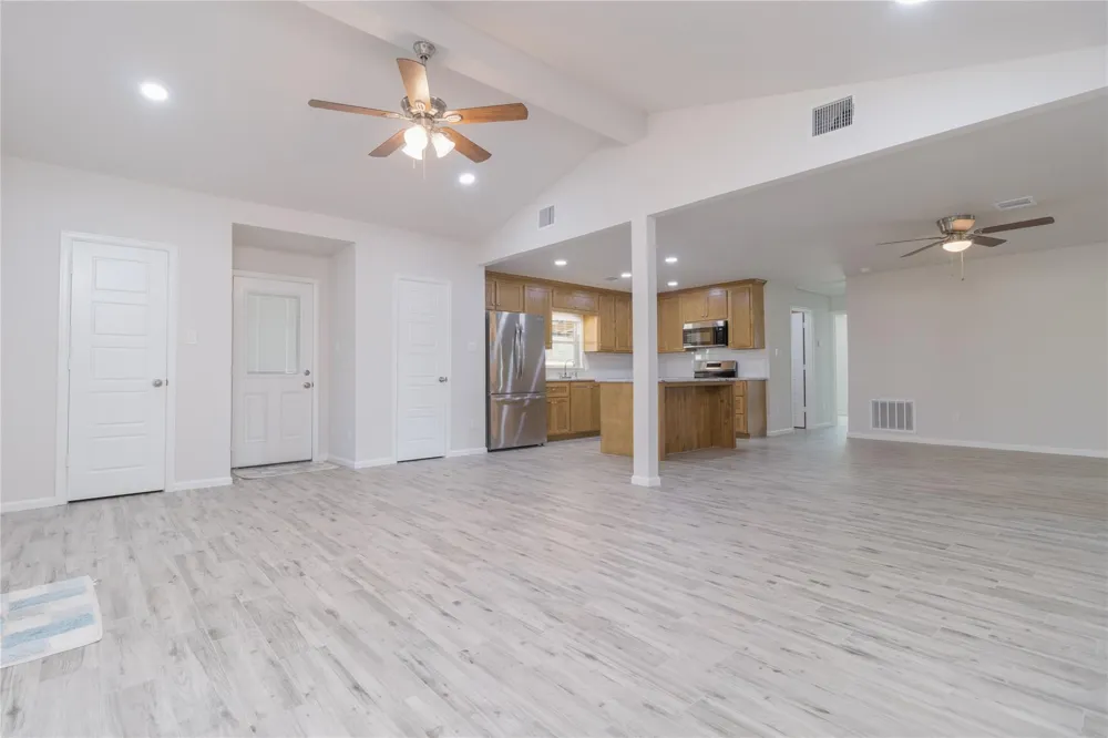 20 Scott Road Cleveland, TX 77328