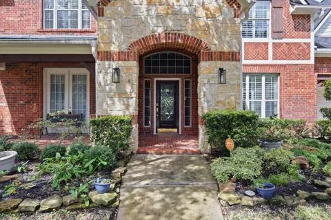 4427 Shady River