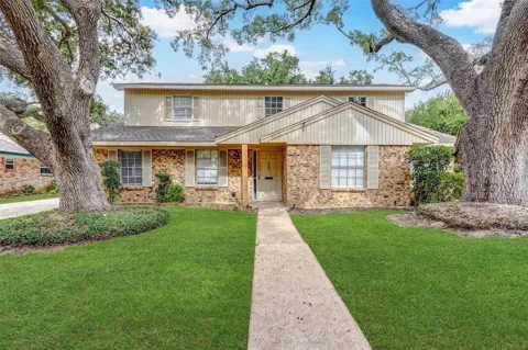 122 Camellia Street