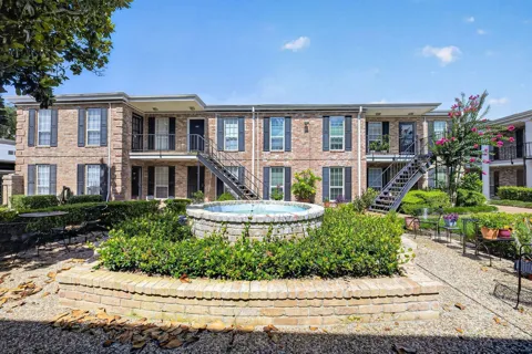 6410 Del Monte Drive #125