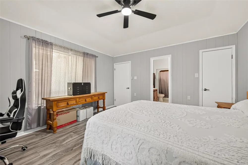 4930 Pleasure Lake Lane Willis, TX 77318