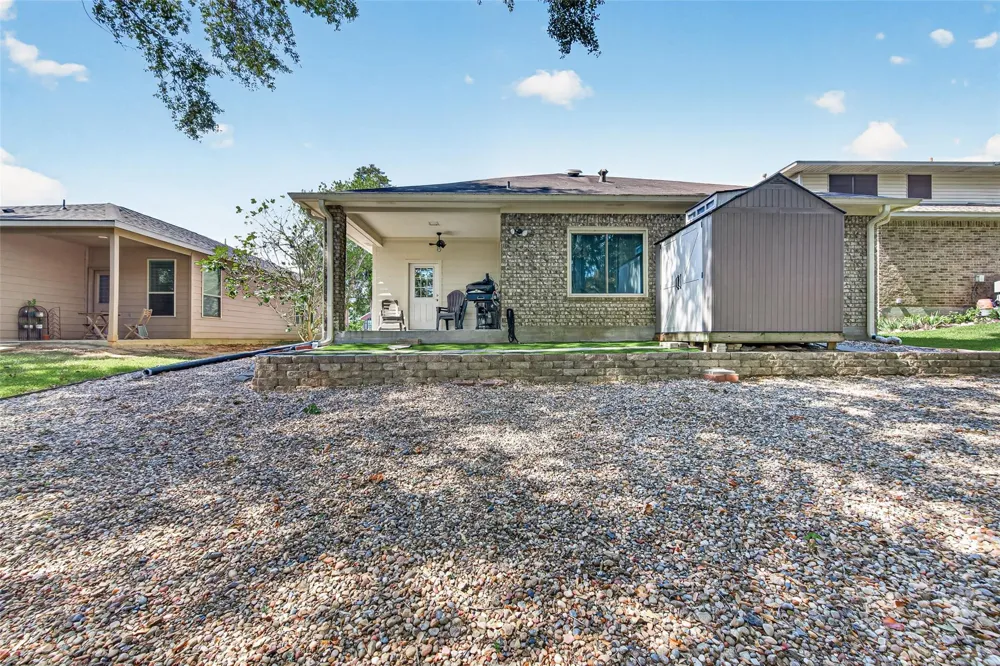 4930 Pleasure Lake Lane Willis, TX 77318