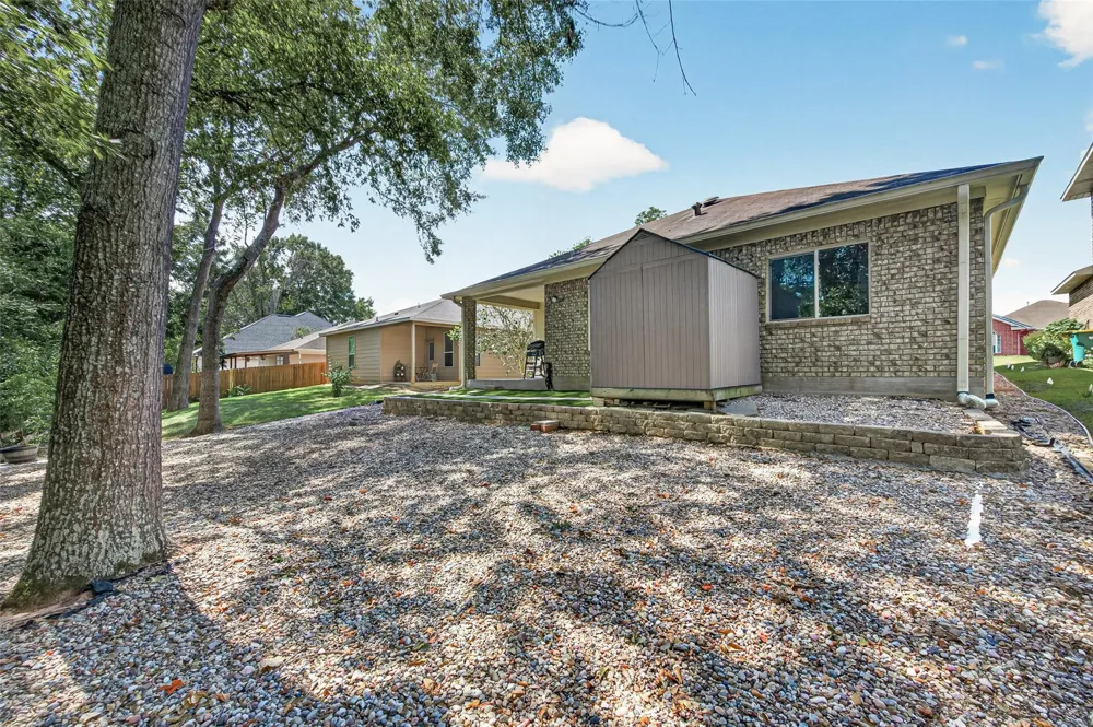 4930 Pleasure Lake Lane Willis, TX 77318