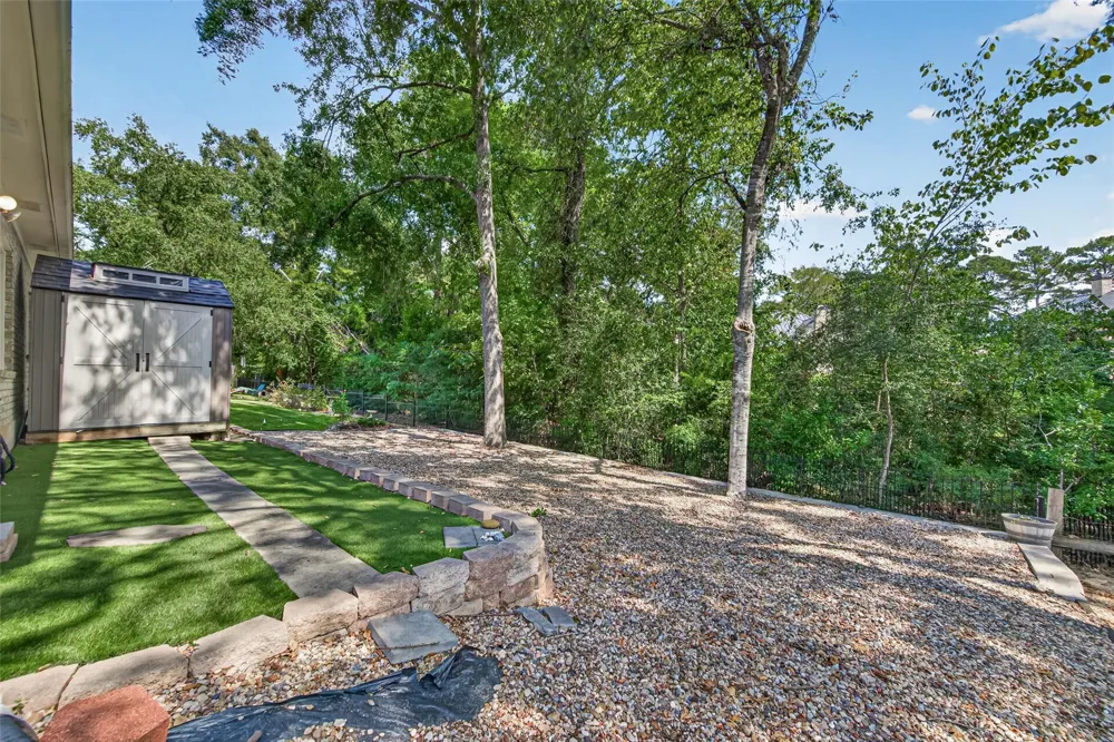 4930 Pleasure Lake Lane Willis, TX 77318