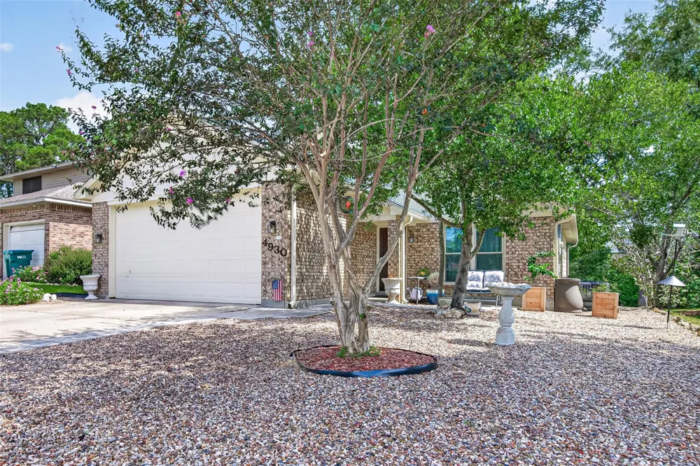 4930 Pleasure Lake Lane Willis, TX 77318