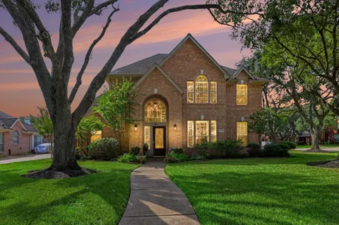 19419 Allview Lane
