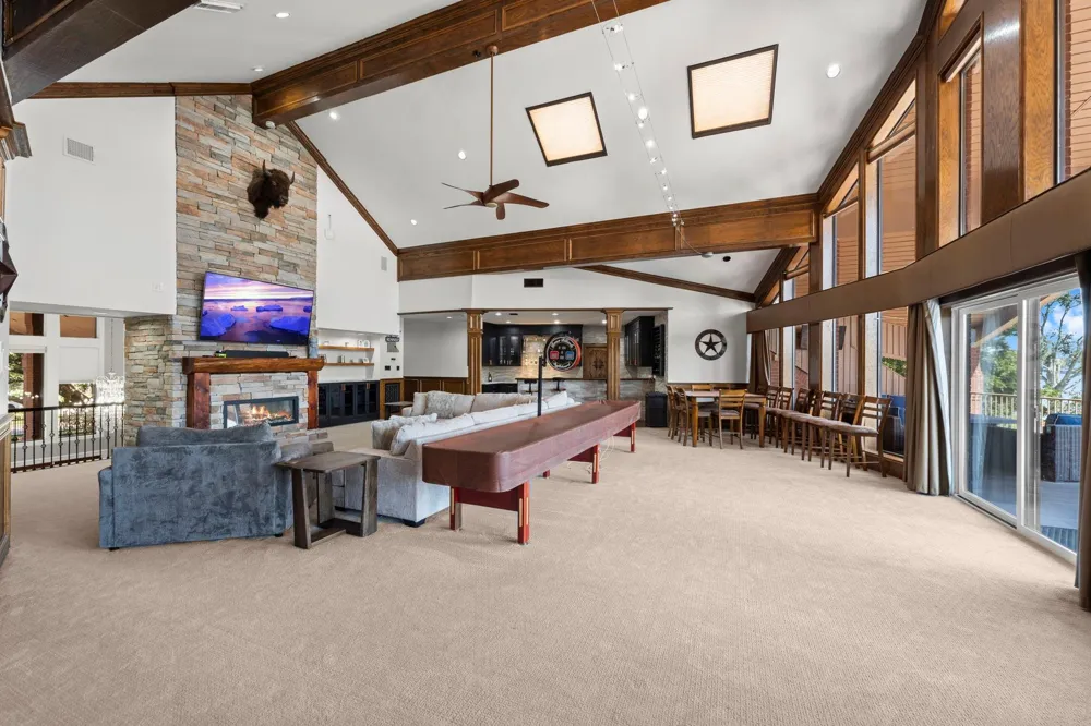 40 La Jolla Circle Montgomery, TX 77356