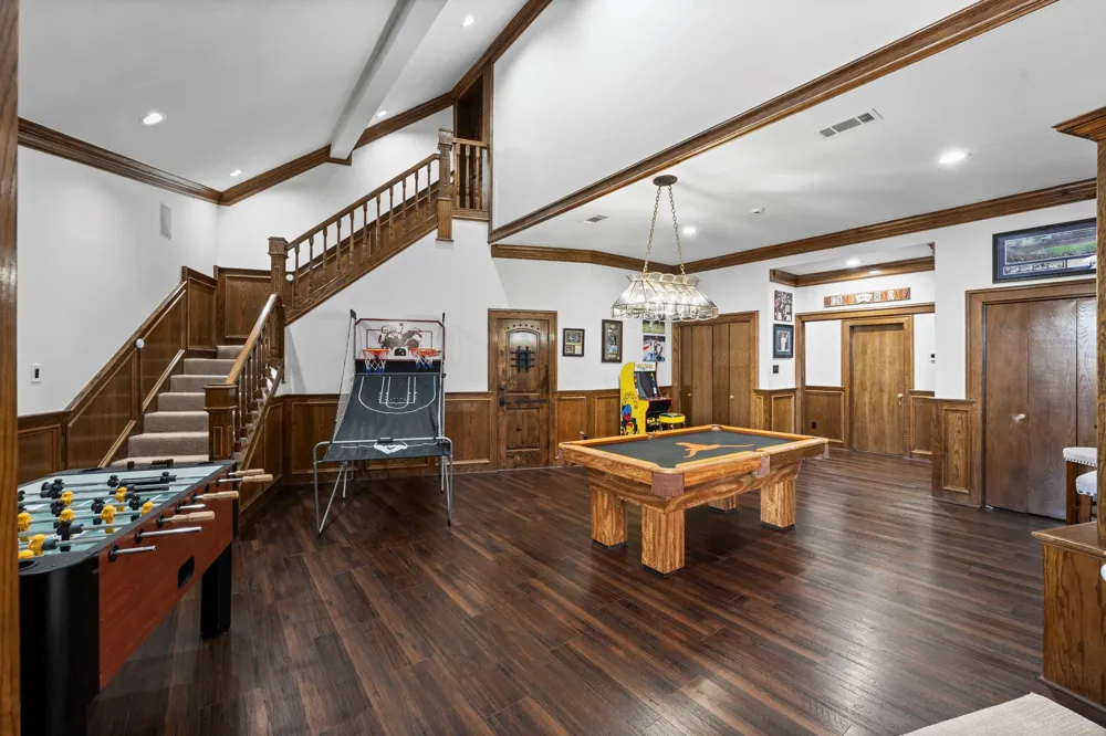 40 La Jolla Circle Montgomery, TX 77356