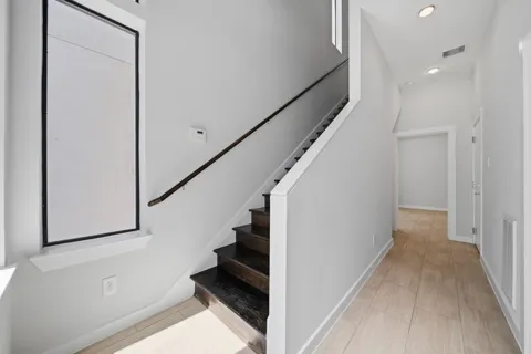 1618 Summer Street