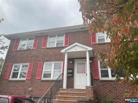 461-463 Boyden Avenue 1