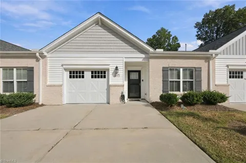 557 Isley Place