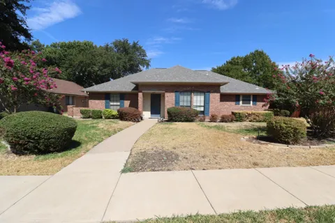3709 Racquet Court
