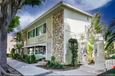 939 E Appleton #2