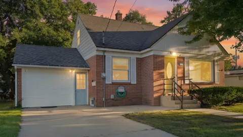 11 W Mckinley Avenue