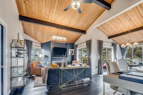 208 Lake Merced #4F