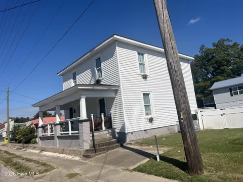 122 W 5th Street