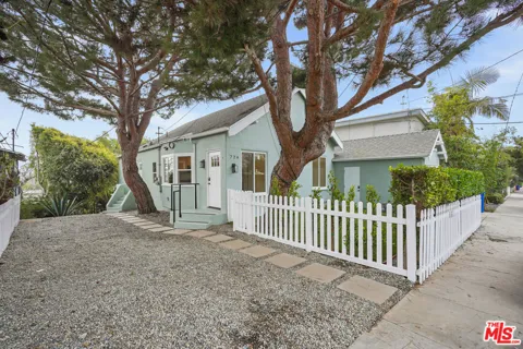 726 Pier Avenue #B