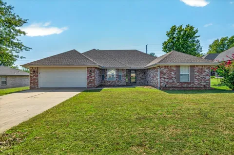 5613 Woodland