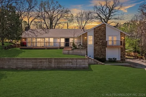 3526 E 75th Street