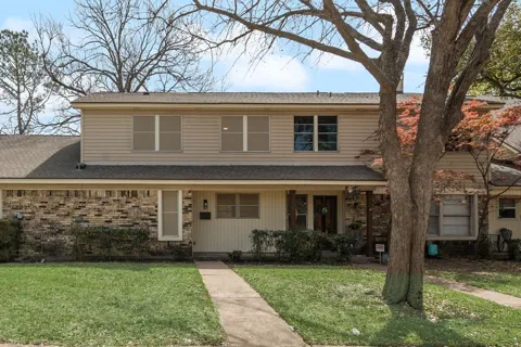 4816 Redwood Drive