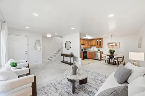 490 Auburn Way #15