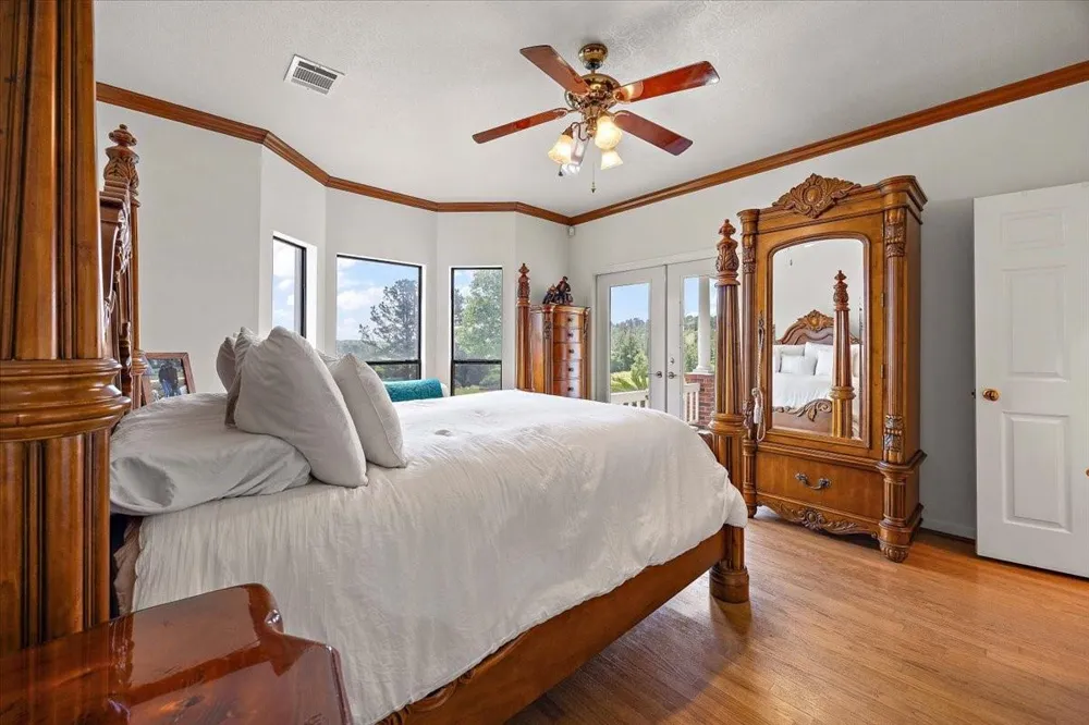 850 Harley Lane Coldspring, TX 77331