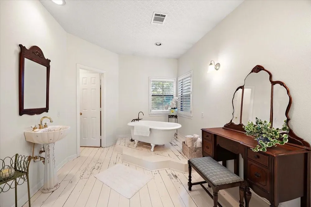 850 Harley Lane Coldspring, TX 77331